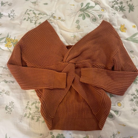 SOFT knitted knot long sleeve plunge sweater! - Picture 11 of 11